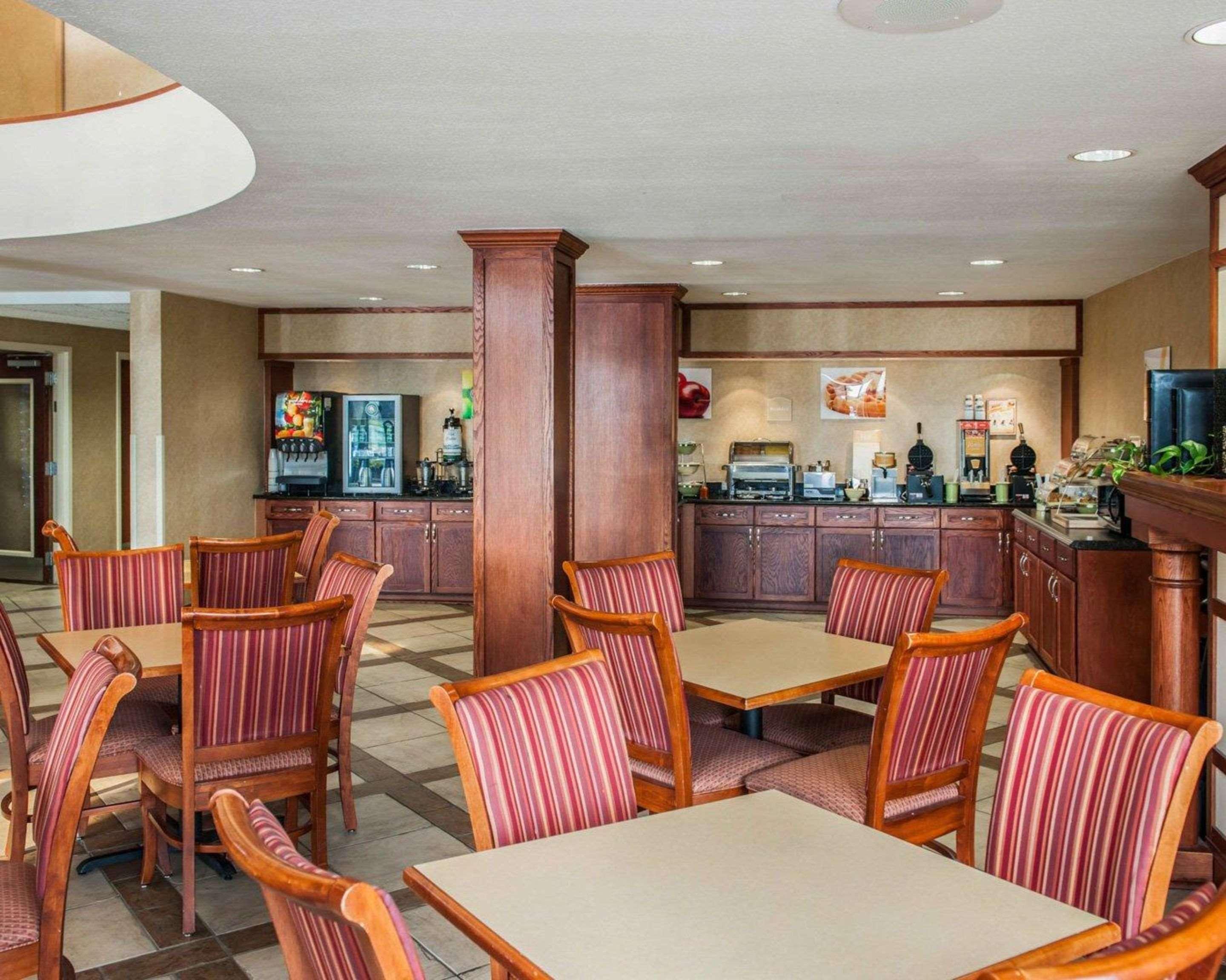 Quality Inn 3*