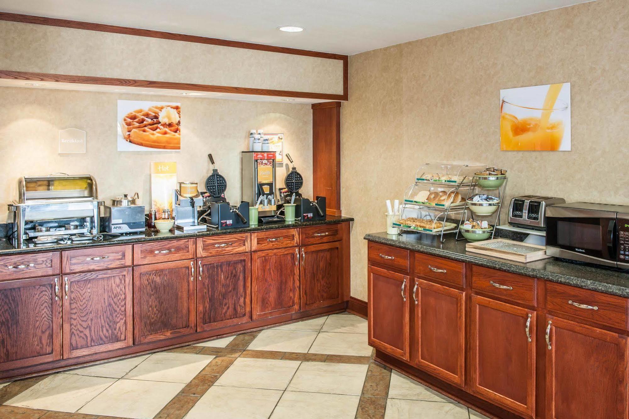 Quality Inn Castelton
